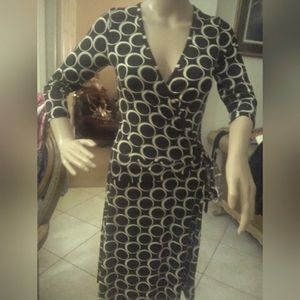 SUPER CUTE DRESS SZ.MED BROWN & CREAM COLOR BY ONE CLOTHING PERFECT COND